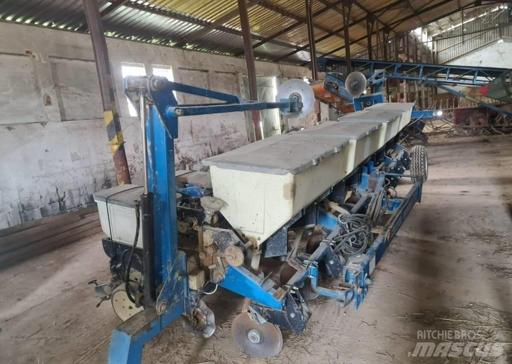 Kinze 3000 Sadiace stroje