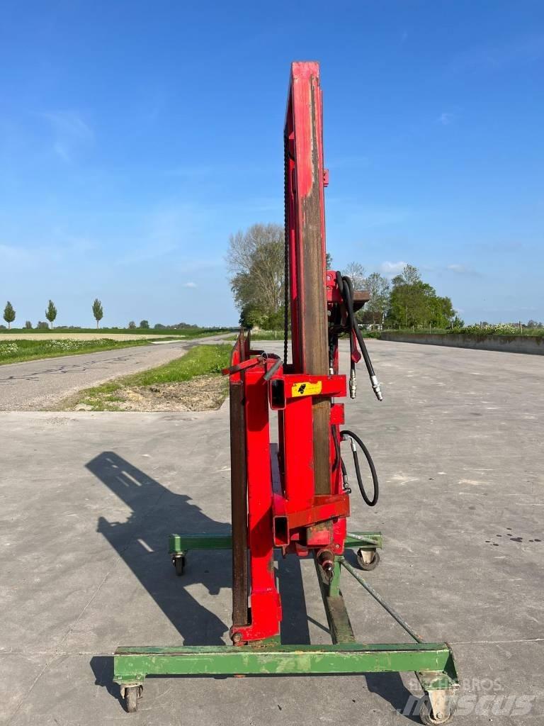 Wifo H1600/240 Čelné nakladače a rýpadlá