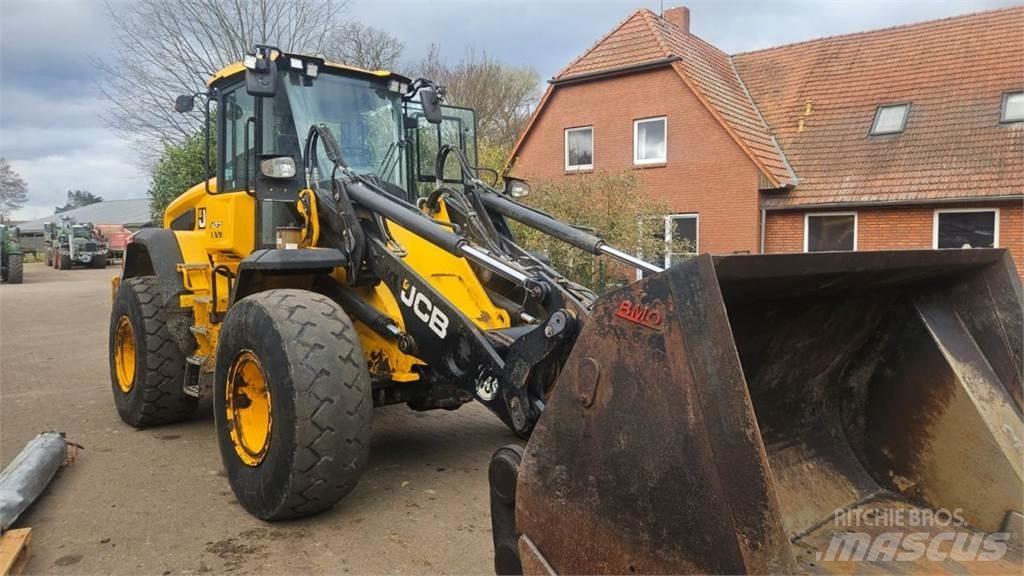 JCB 427 agri Kolesové nakladače