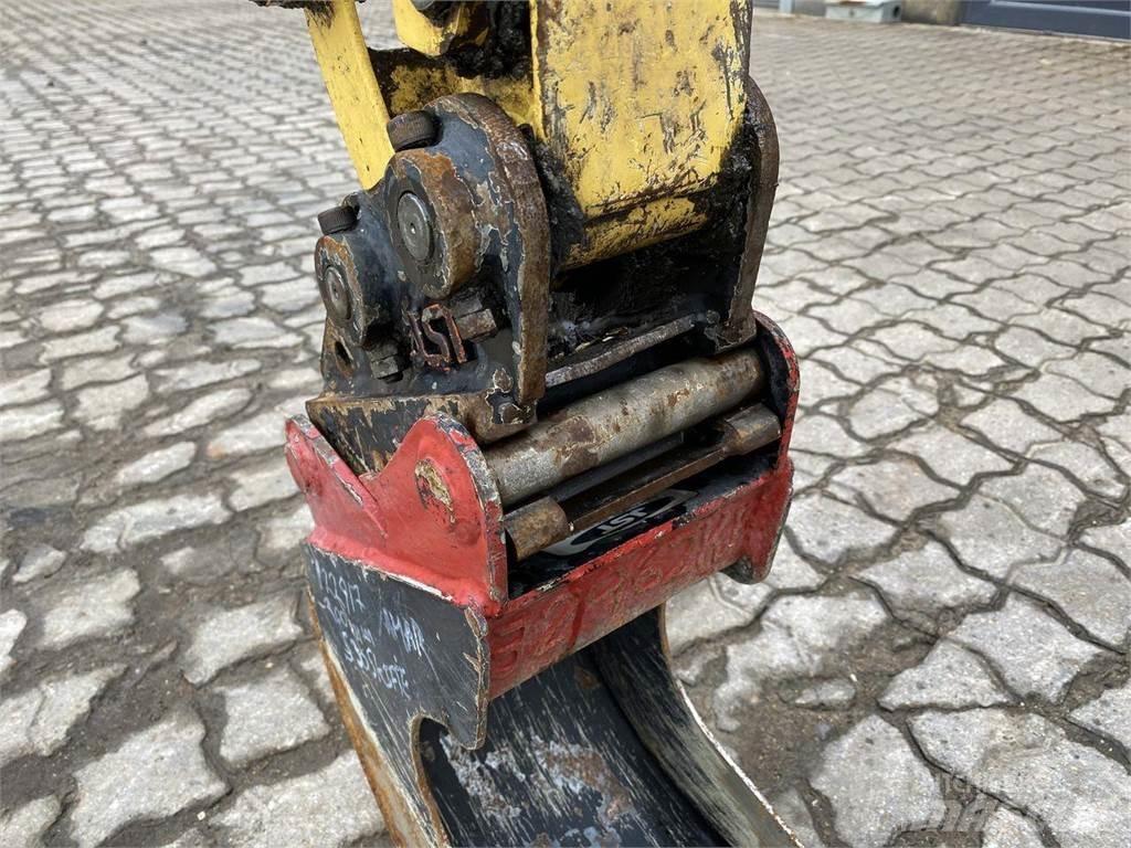 Yanmar VIO12 Kolesové rýpadlá