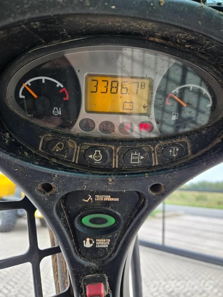 Bobcat S 450 Šmykom riadené nakladače