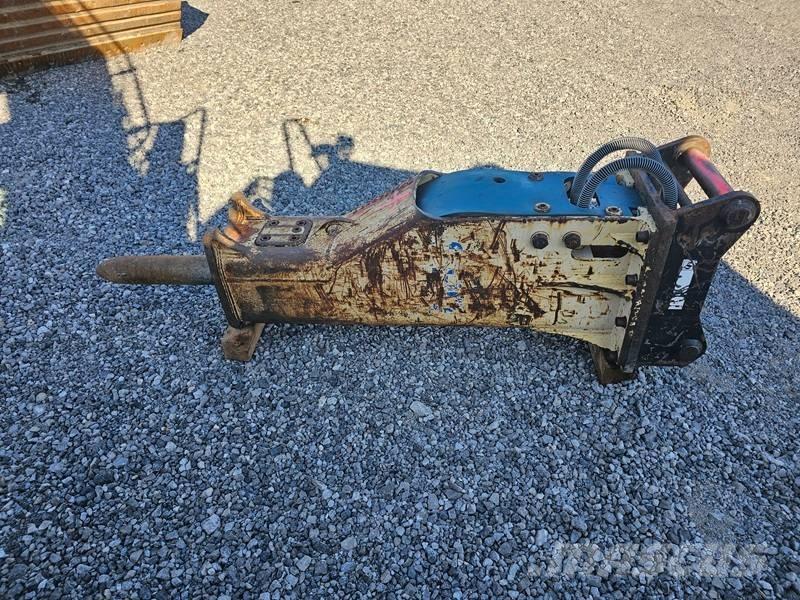 Furukawa F12 Búracie kladivá / Zbíjačky