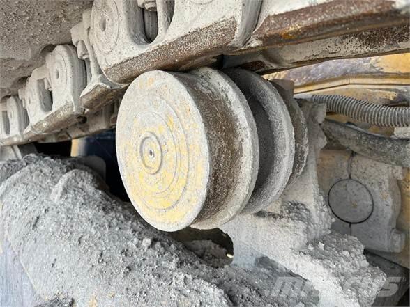 CAT D6T XW Pásové dozéry