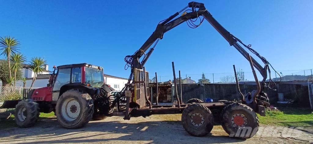 Valtra 6400 Lesné traktory