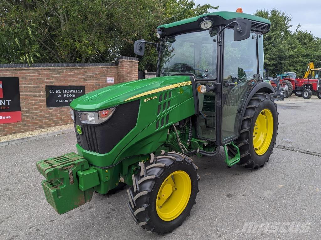 John Deere 5075GN Traktory