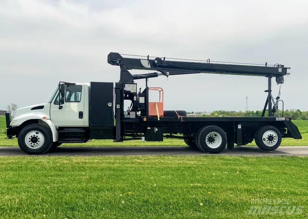 National Crane 400B Pásové žeriavy