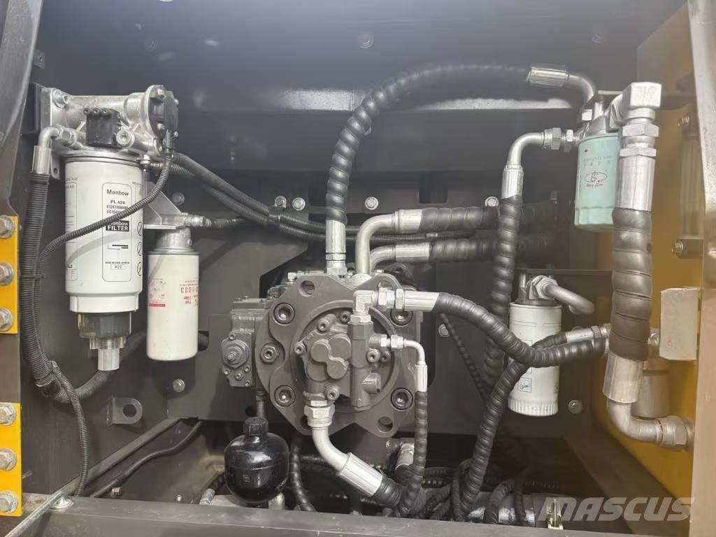 Volvo EC 240 Pásové rýpadlá