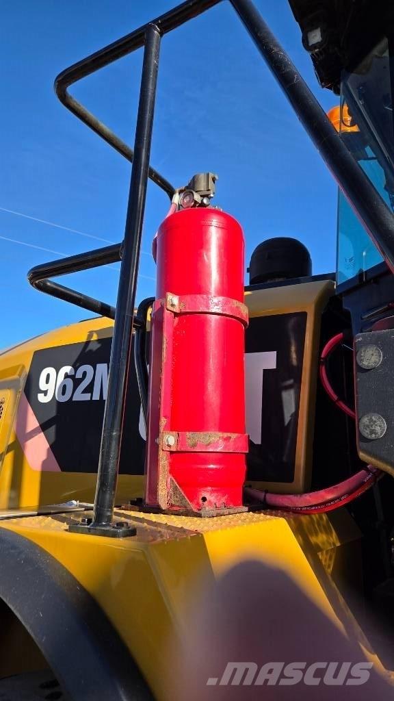 CAT 962 M Kolesové nakladače