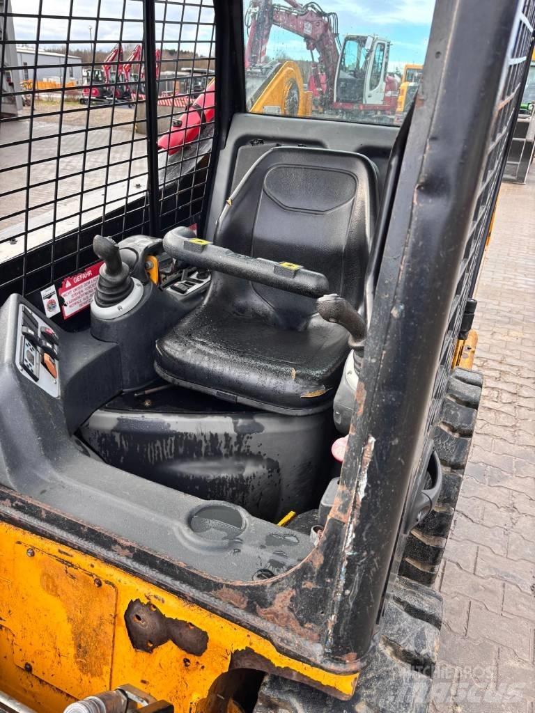 JCB 170 Šmykom riadené nakladače