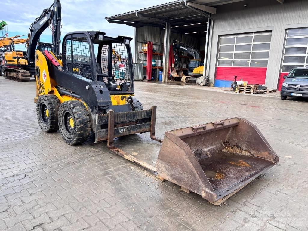 JCB 170 Šmykom riadené nakladače