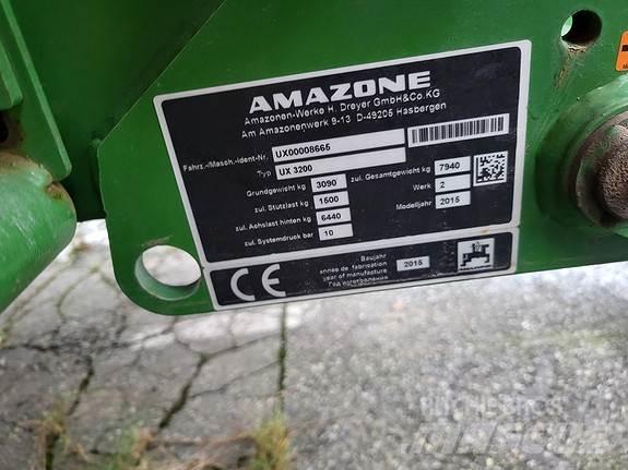Amazone UX3200 Samohybné postrekovače