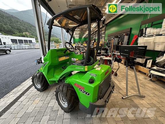 Avant 520 Šmykom riadené nakladače