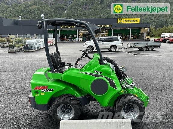 Avant 520 Šmykom riadené nakladače