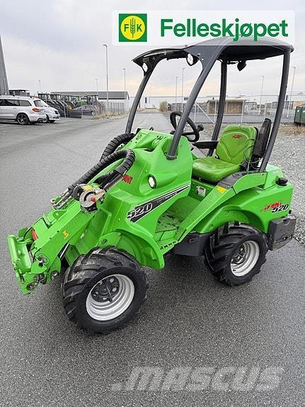 Avant 520 Šmykom riadené nakladače