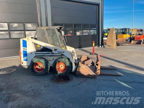 Bobcat 743 Šmykom riadené nakladače