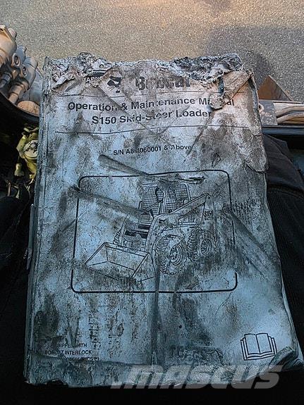 Bobcat S150 Šmykom riadené nakladače