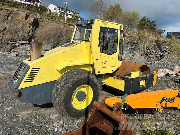 Bomag BW211 D-3 Finišéry
