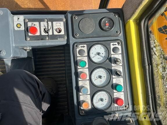 Bomag BW211 D-3 Finišéry