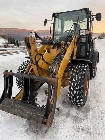 CAT 906hl Kolesové nakladače