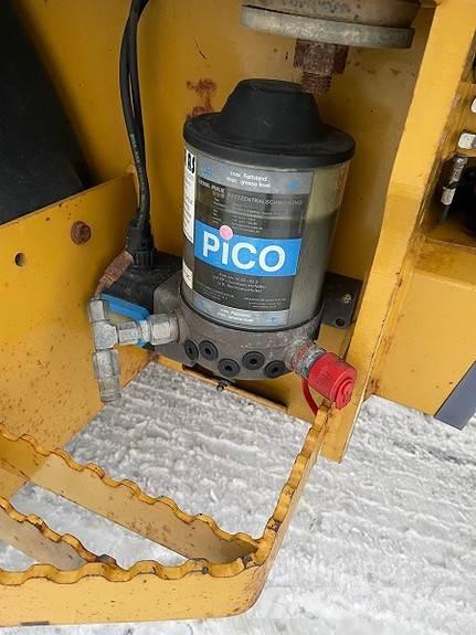 CAT 906hl Kolesové nakladače