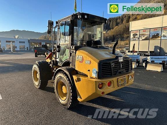 CAT 908 Šmykom riadené nakladače