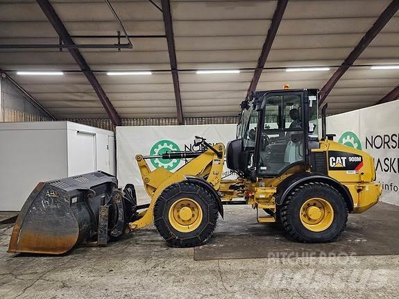 CAT 908M Kolesové nakladače
