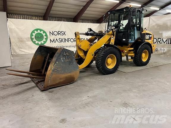 CAT 908M Kolesové nakladače
