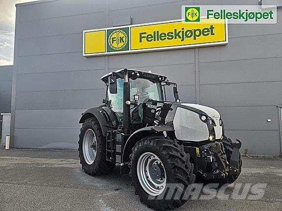 CLAAS AXION 830 Traktory