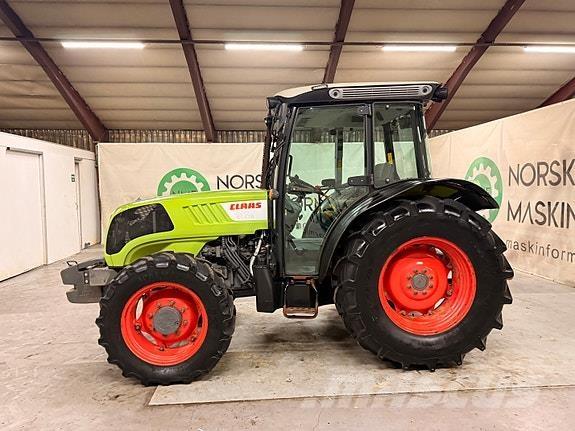 CLAAS Elios 220 Traktory