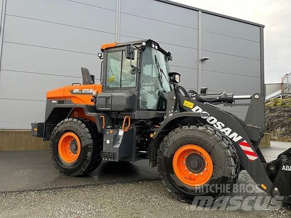 Doosan DL250-7 Kolesové nakladače