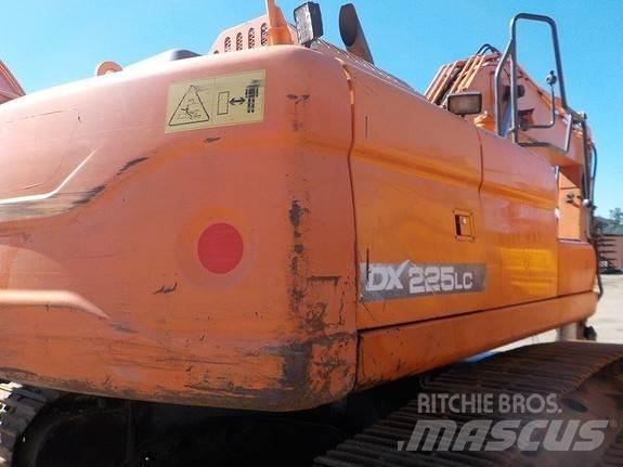 Doosan DX225LC-3 Pásové rýpadlá