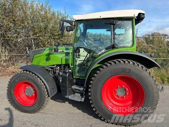 Fendt 211 Profi Traktory