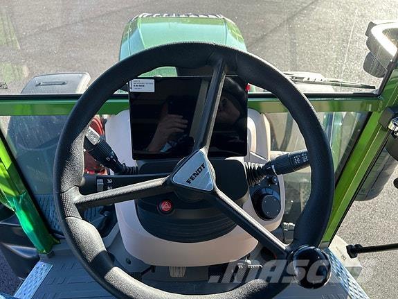 Fendt 211 Profi Traktory