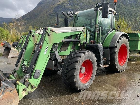 Fendt 513 PROFI Traktory