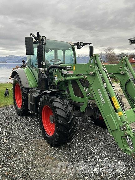Fendt 516 Traktory