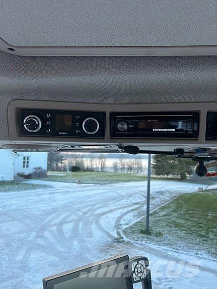 Fendt 516 VARIO Traktory