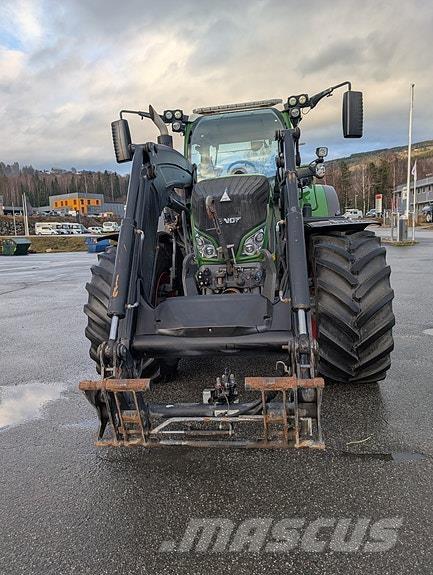 Fendt 724 profi+ Traktory
