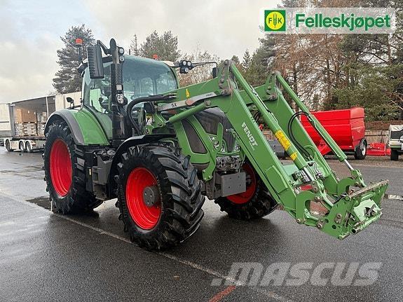Fendt 724S4 Profi+ Traktory