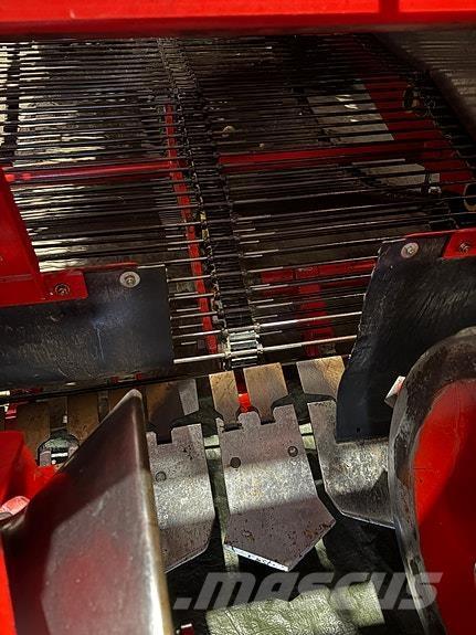 Grimme SE 260 UB Zemiakové kombajny