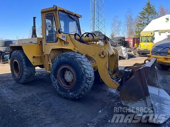 Hanomag 44D med HK. Kolesové nakladače
