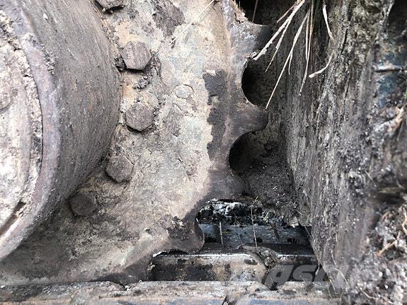 Hitachi ZX85US Pásové rýpadlá