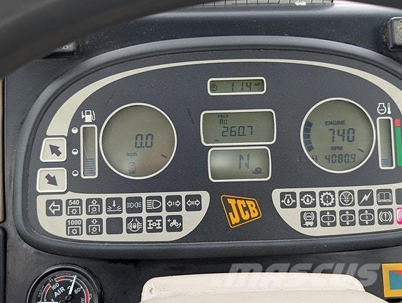 JCB 2135 4WS Traktory