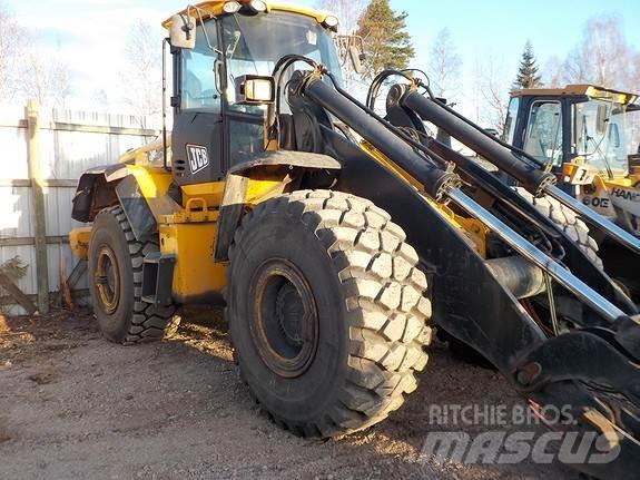 JCB 456E Hugges nå! Kolesové nakladače