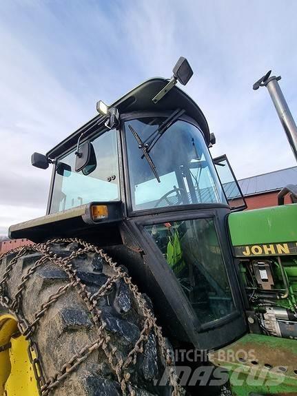 John Deere 2850 Traktory