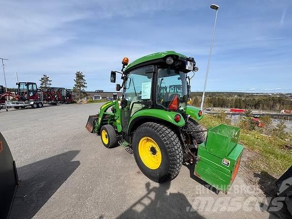 John Deere 3720 Traktory