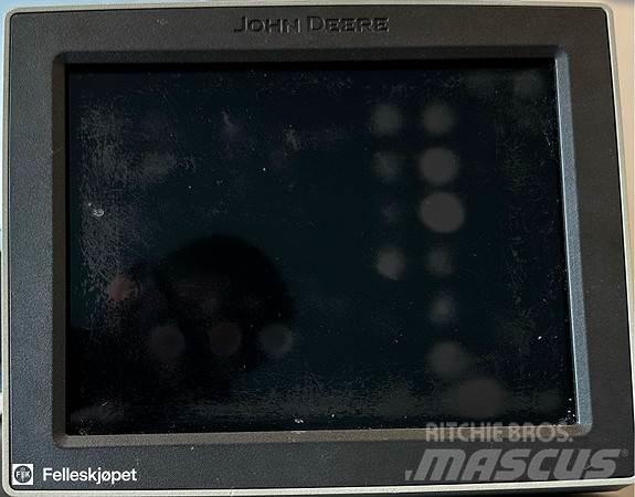 John Deere 4240 Ďalšie poľnohospodárske stroje