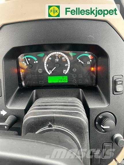 John Deere 5067E Traktory