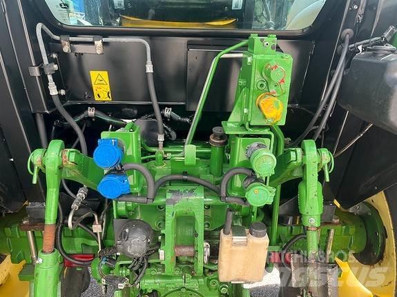 John Deere 5075E Traktory
