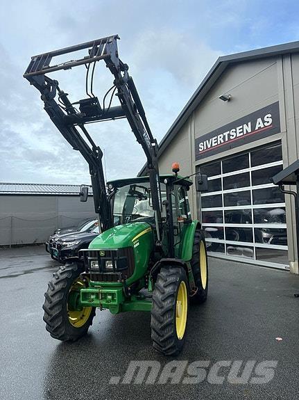 John Deere 5080 M Traktory