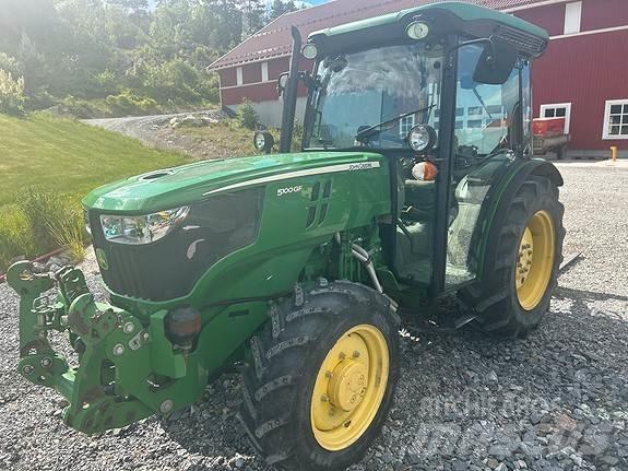 John Deere 5100GF Traktory